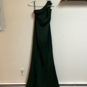 Emerald Green NBD Evan Gown in Size Medium